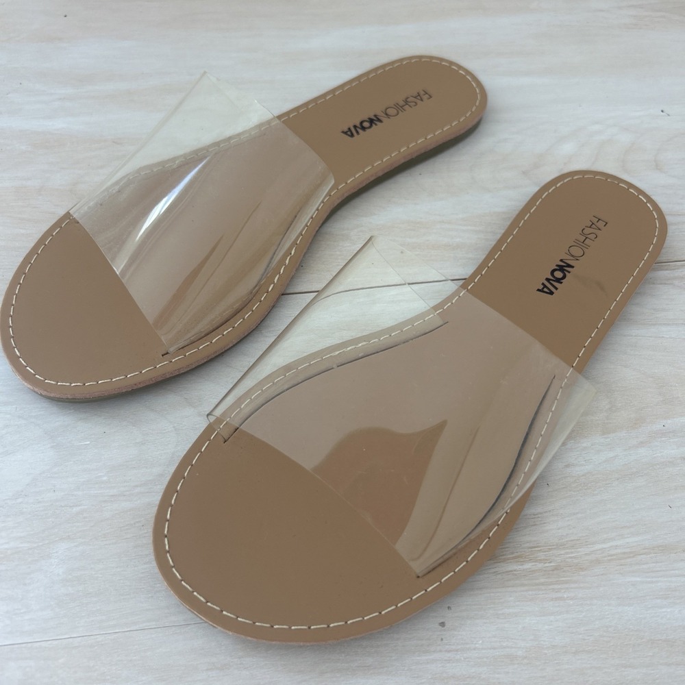 Fashion Nova Women's SZ 5.5 Brown Flat Sandals With Wide Clear Transparent Strap
